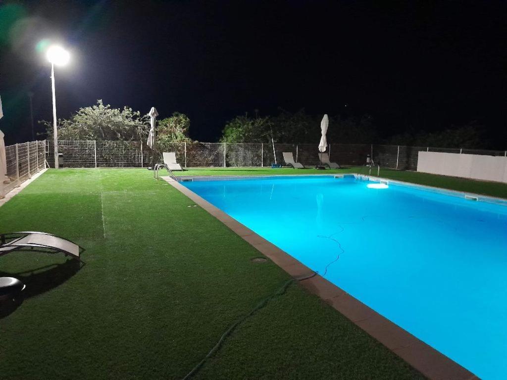 Hotel La Garenne Tresserre ภายนอก รูปภาพ
