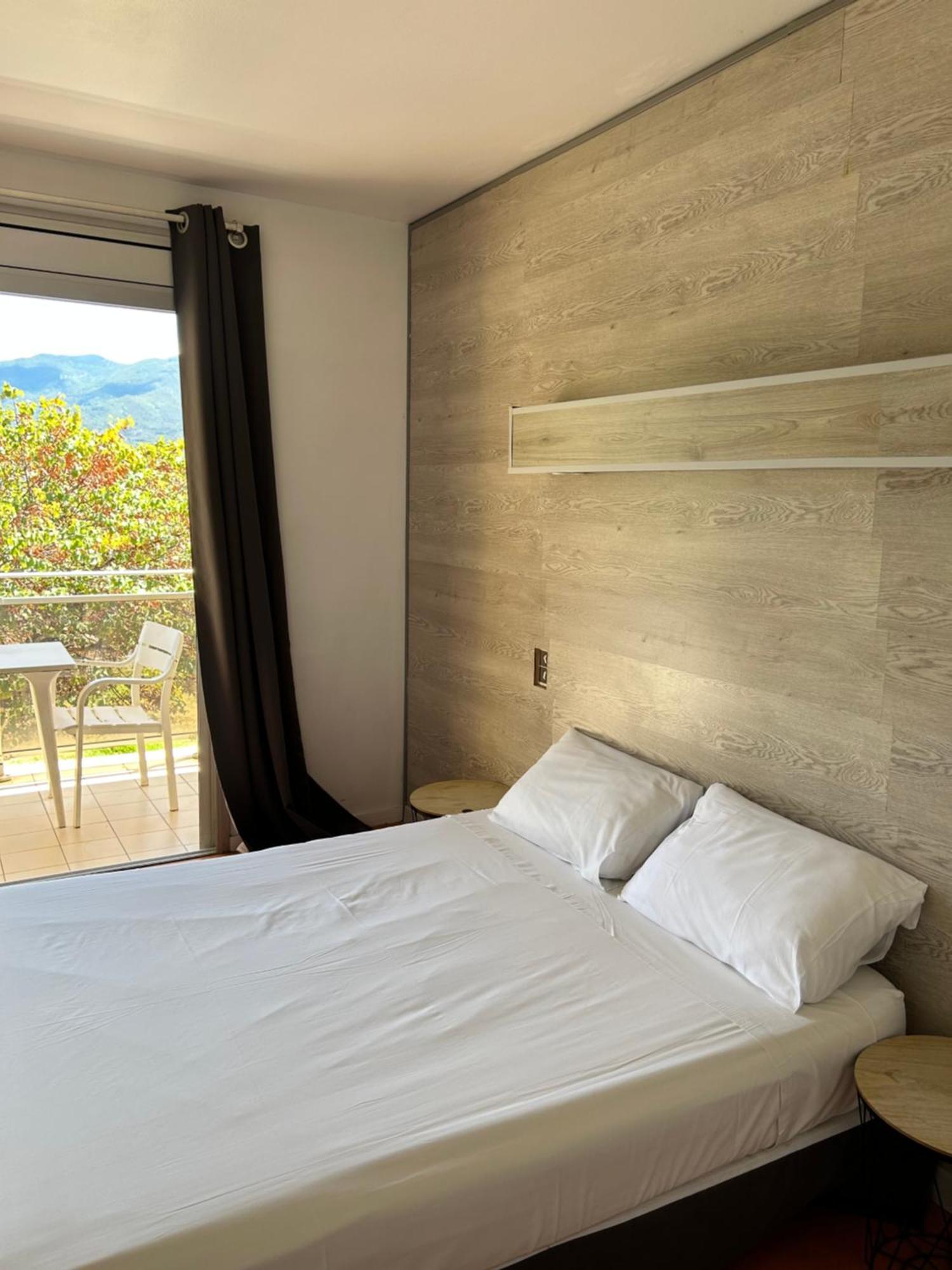 Hotel La Garenne Tresserre ภายนอก รูปภาพ